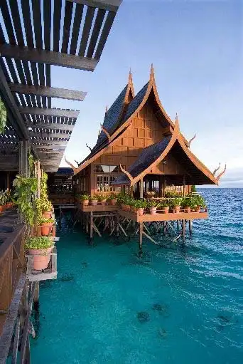 Lana Lounge at Mabul Water Bungalows