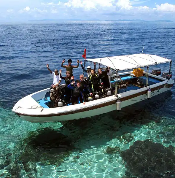 Mabul Dive Boat