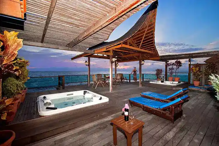 Mabul Water Bungalows Royale Villa Jacuzzi