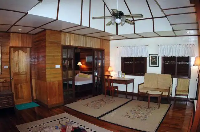 Mabul Suite chalet room